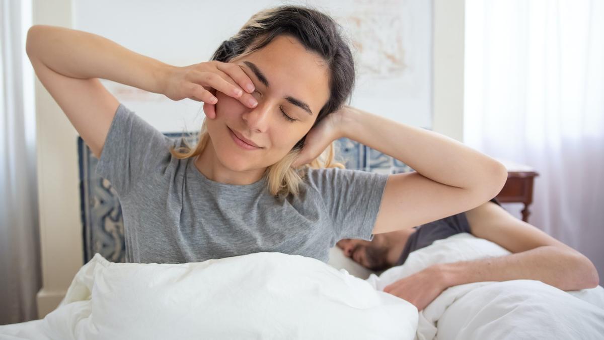 ¿Es bueno despertarse sin despertador?