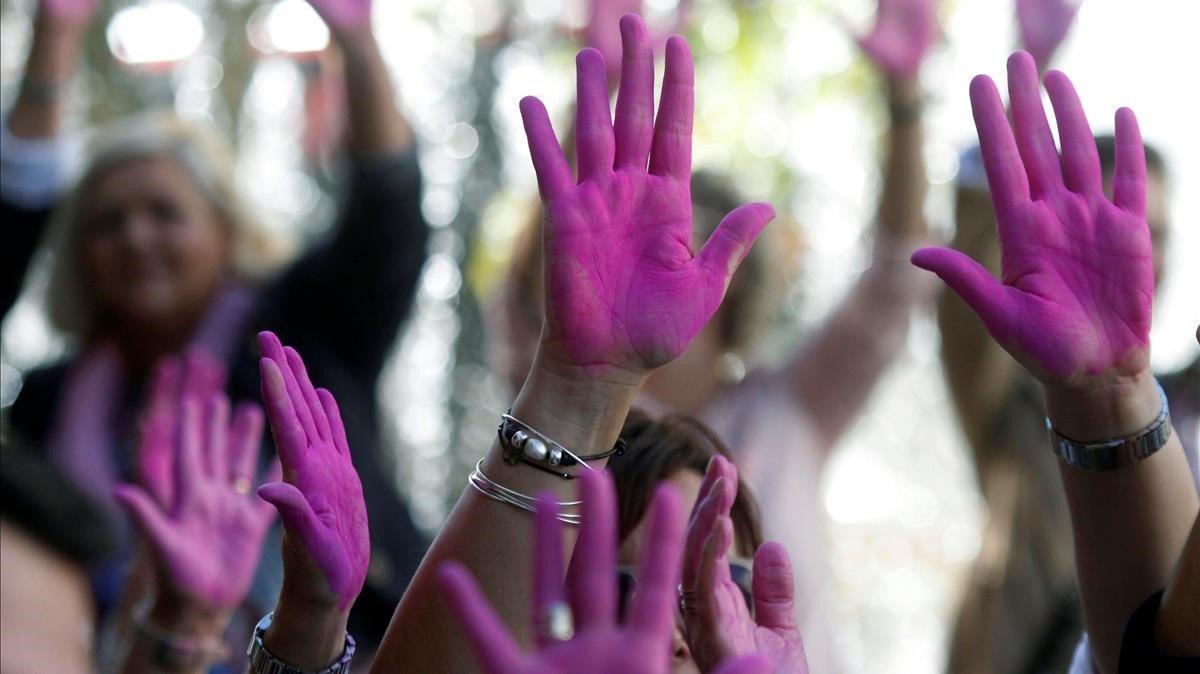 Participantes en un acto celebrado en Córdoba por el día mundial contra el cáncer de mama, en el 2018.