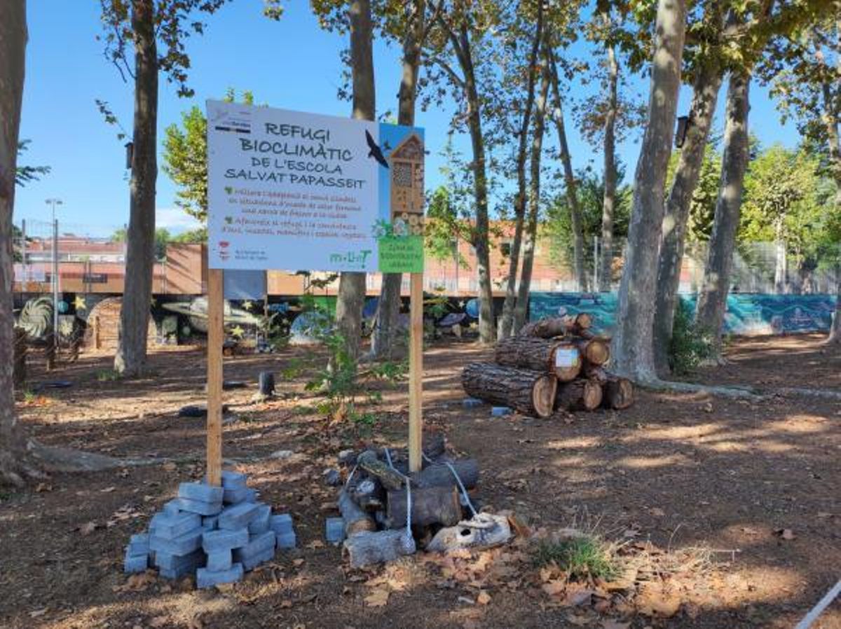 El nuevo refugio bioclimático de la escuela Joan Salvat Papasseit. El nuevo refugio bioclimático de la escuela Joan Salvat Papasseit.