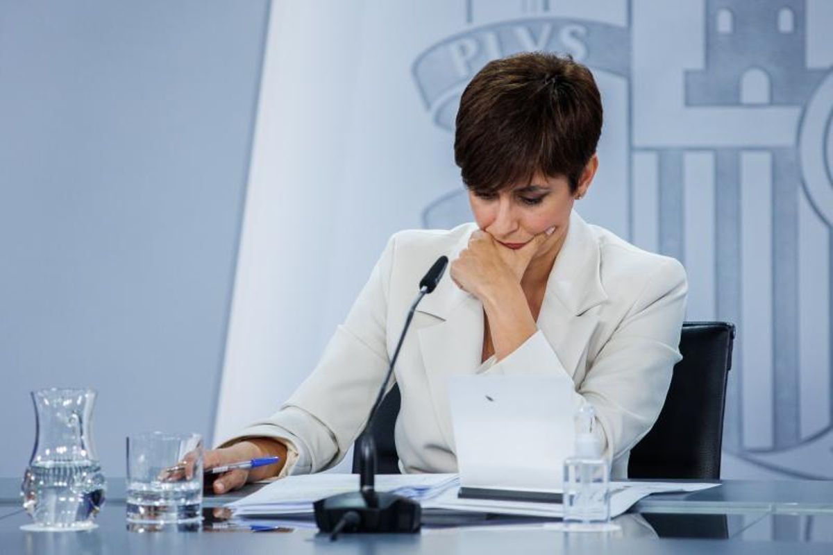 El Govern continua demanant explicacions al rei emèrit i remet a la Zarzuela per la seva tornada a Espanya El Govern continua demanant explicacions al rei emèrit i remet a la Zarzuela per la seva tornada a Espanya