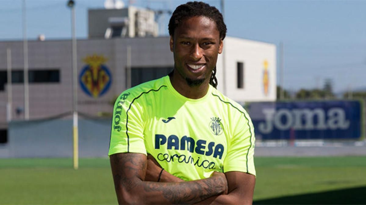 Rubén Semedo, defensa del Villarreal, posa con la equipación del conjunto groguet Rubén Semedo, defensa del Villarreal, posa con la equipación del conjunto groguet