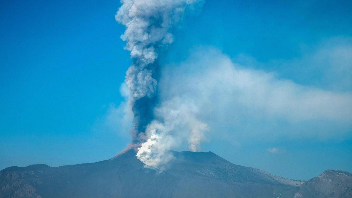 Giro d’Itàlia: Etna, el volcà més ciclista del món Giro d’Itàlia: Etna, el volcà més ciclista del món