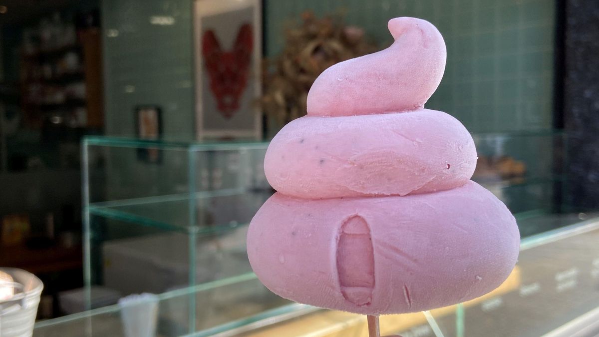 En Le Tigre Cakes venden la caca rosa del ‘Dr. Slump’ formato comestible (foto) y cruasanes de Pantera Rosa. En Le Tigre Cakes venden la caca rosa del ‘Dr. Slump’ formato comestible (foto) y cruasanes de Pantera Rosa.