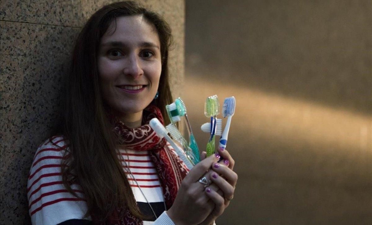 Paula Huguet: "El 1% del plástico que va al mar son cepillos de dientes" Paula Huguet: "El 1% del plástico que va al mar son cepillos de dientes"