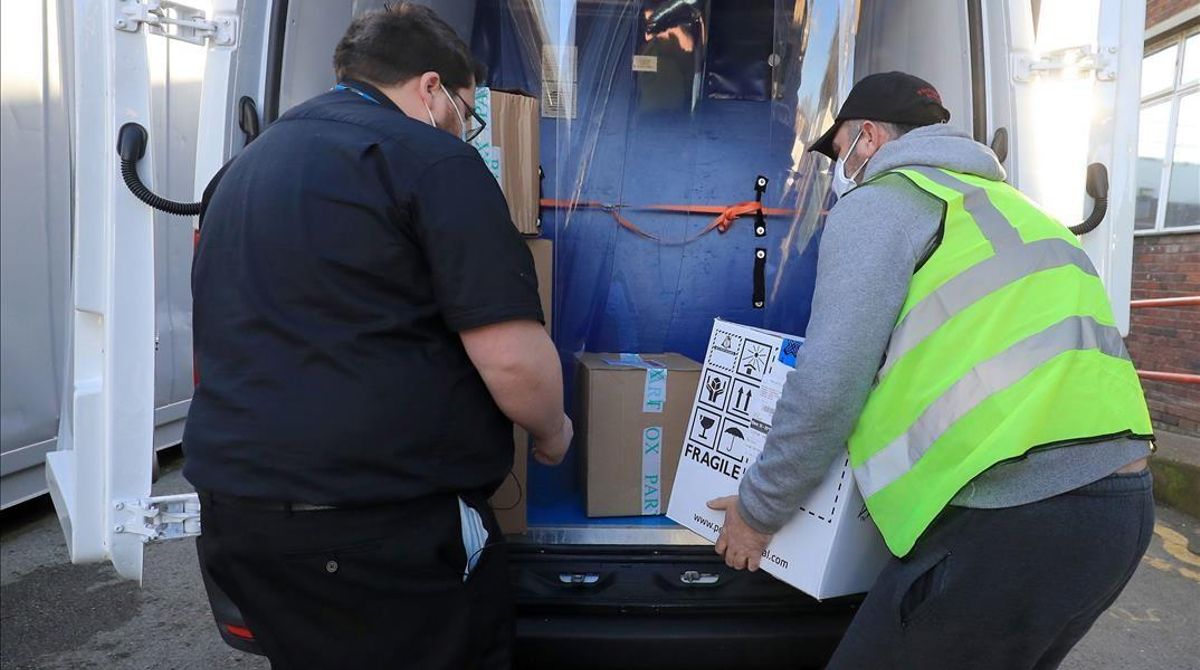 Recepción de vacunas en el Hospital Universitario del sur de Londres, el sábado Recepción de vacunas en el Hospital Universitario del sur de Londres, el sábado