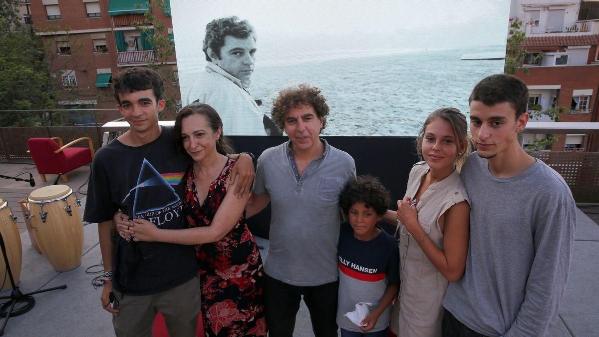 Hijos y nietos de Juan Marsé, en el homenaje de Barcelona al escritor, el pasado domingo en Barcelona. Hijos y nietos de Juan Marsé, en el homenaje de Barcelona al escritor, el pasado domingo en Barcelona.