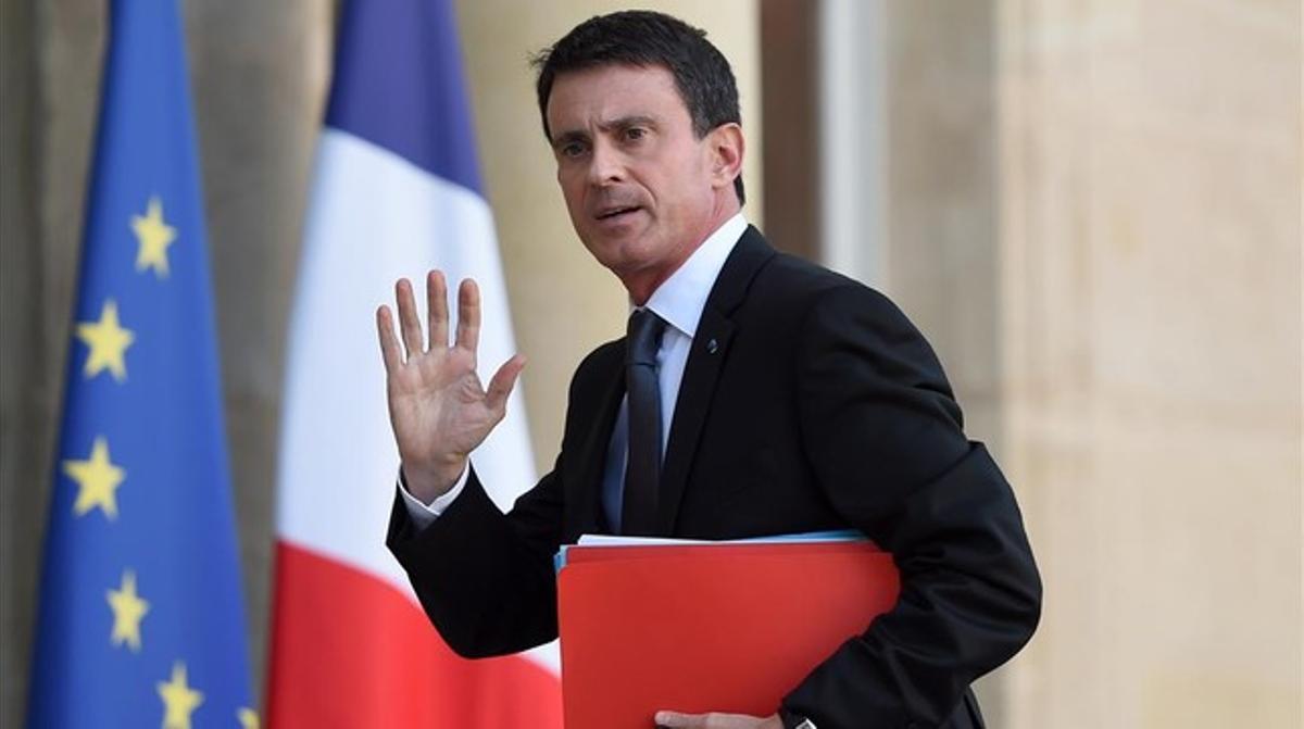 Valls, a su llegada a una reunión en el Elíseo, en París, el 15 de noviembre.