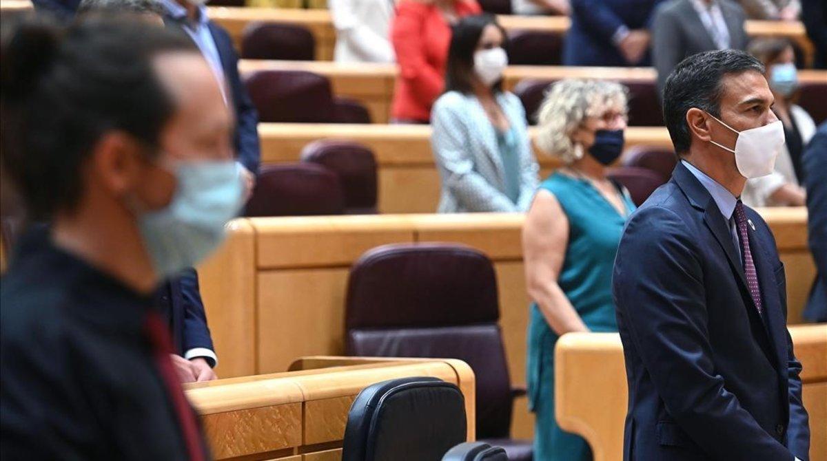 El presidente, Pedro Sánchez, y el vicepresidente segundo, Pablo Iglesias, el pasado 8 de septiembre en el Senado. 