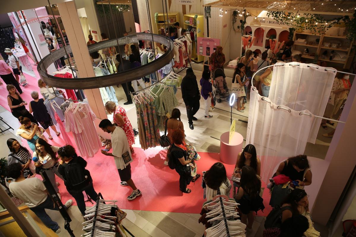 Shein abre su tienda efímera en Barcelona para su modelo 'on line'
