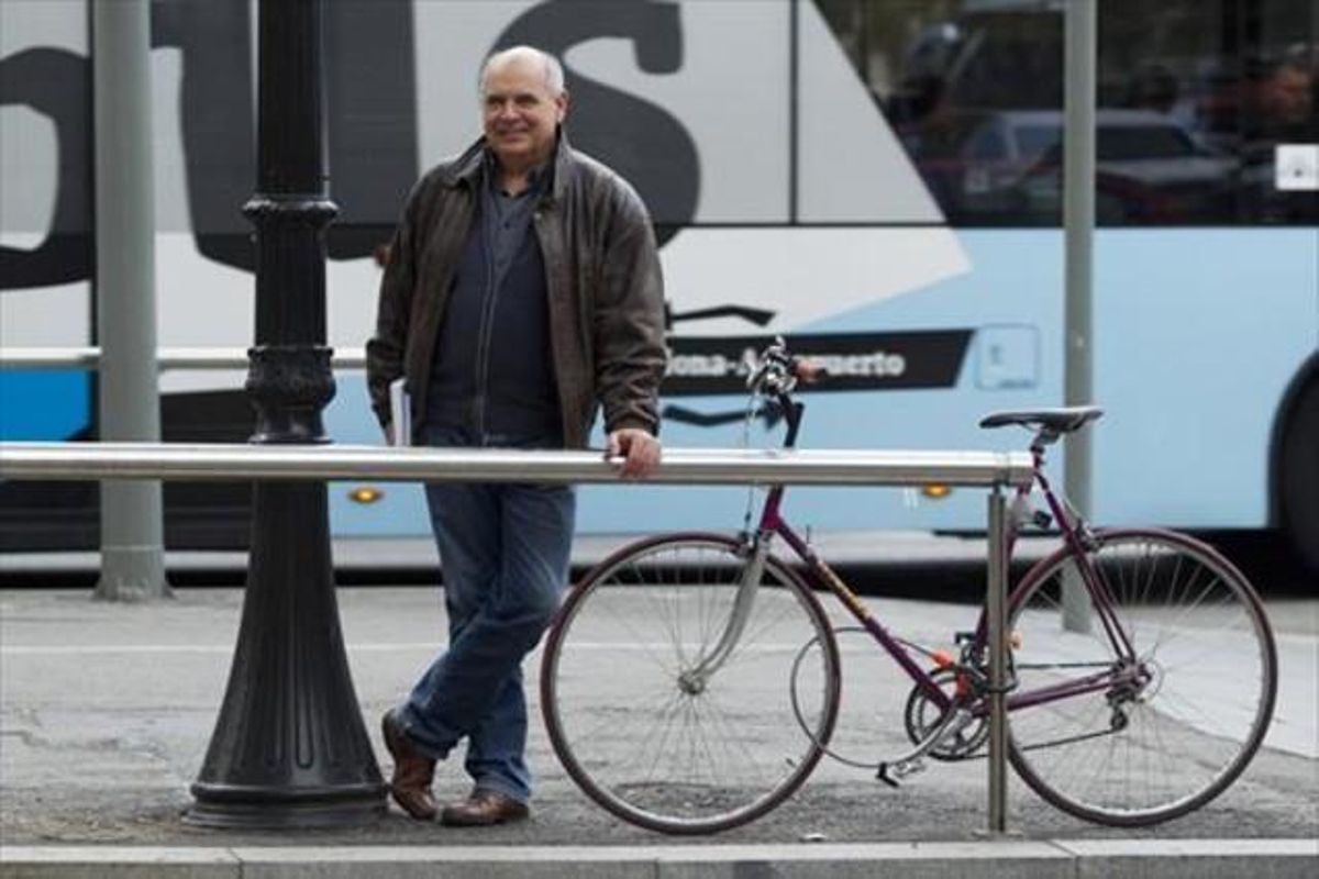 Rabell, en una calle del Eixample, en 2012. Rabell, en una calle del Eixample, en 2012.