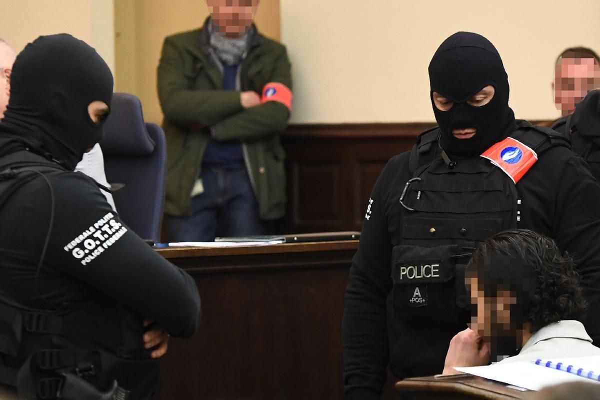 El terrorista Salah Abdeslam durante su juicio en Bélgica el año 2018