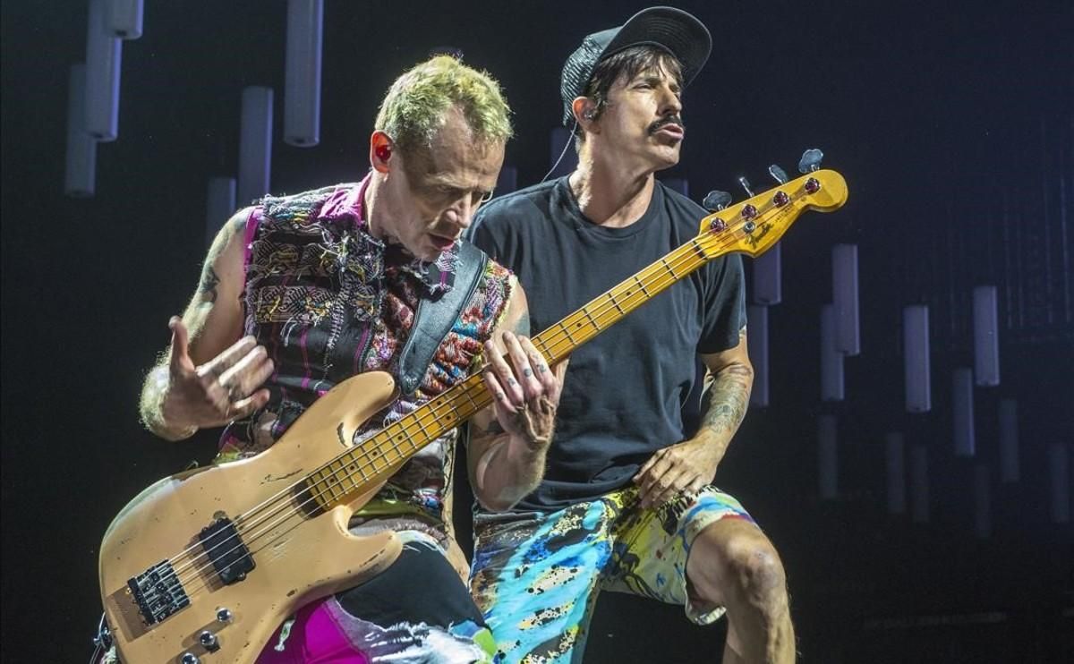 Michael Flea Balzary y Anthony Kiedis de Red Hot Chili Peppers, en el Palau Sant Jordi, en 2016 Michael Flea Balzary y Anthony Kiedis de Red Hot Chili Peppers, en el Palau Sant Jordi, en 2016