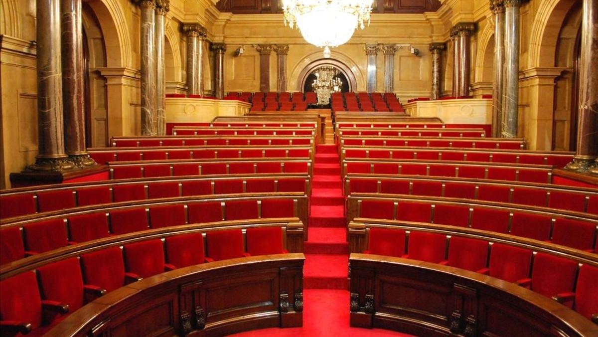 El hemiciclo del Parlament vacío. El hemiciclo del Parlament vacío.