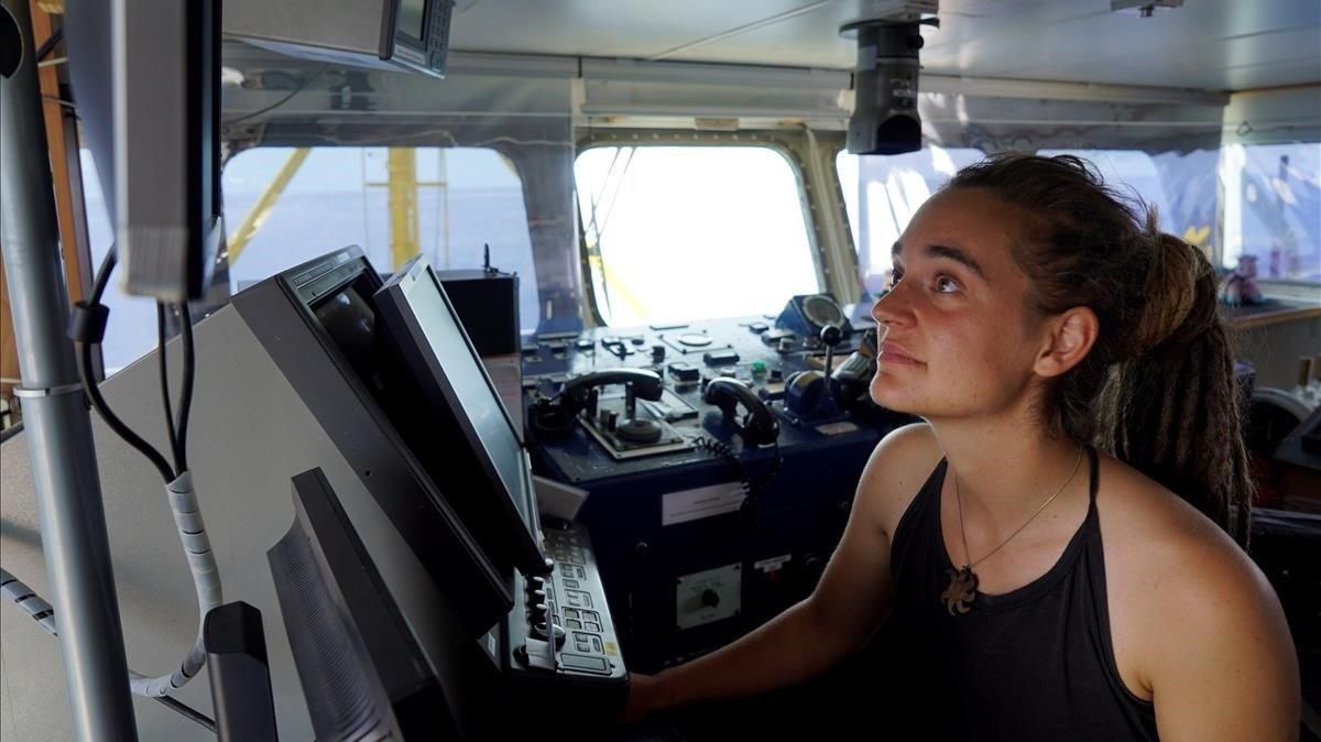 La capitana del ’Sea Watch 3’, Carola Rackete, a bordo de la nave. La capitana del ’Sea Watch 3’, Carola Rackete, a bordo de la nave.