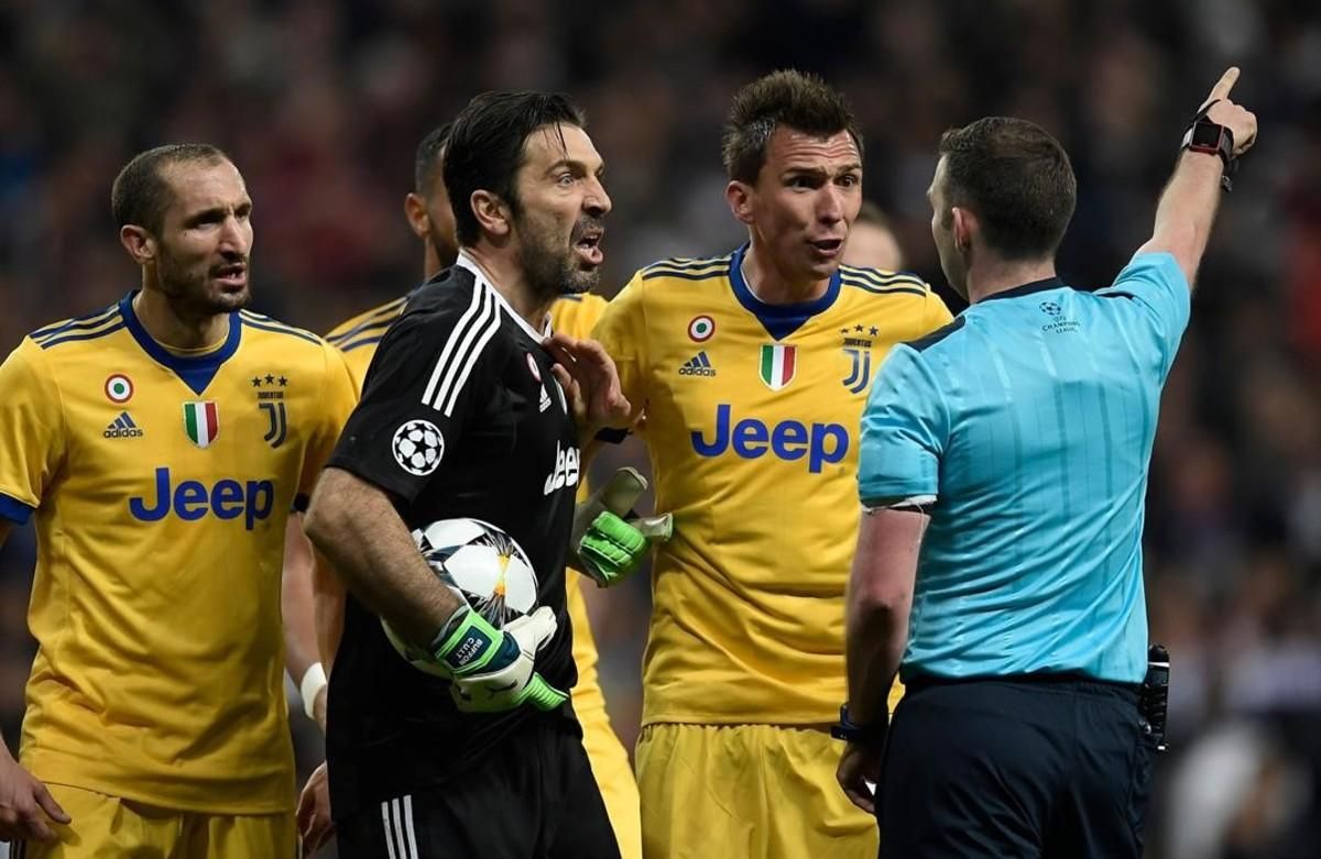 Tres partits de sanció a Buffon per la bronca del penal del Madrid-Juve Tres partits de sanció a Buffon per la bronca del penal del Madrid-Juve