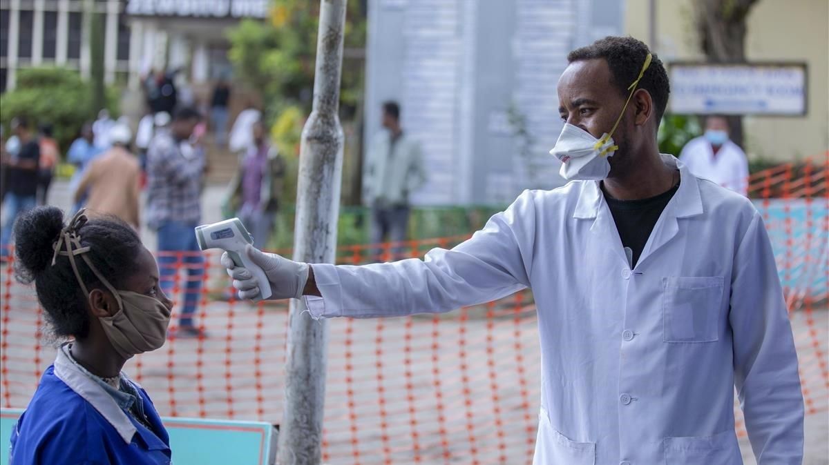 Àfrica: a l'espera del gran impacte del coronavirus Àfrica: a l'espera del gran impacte del coronavirus
