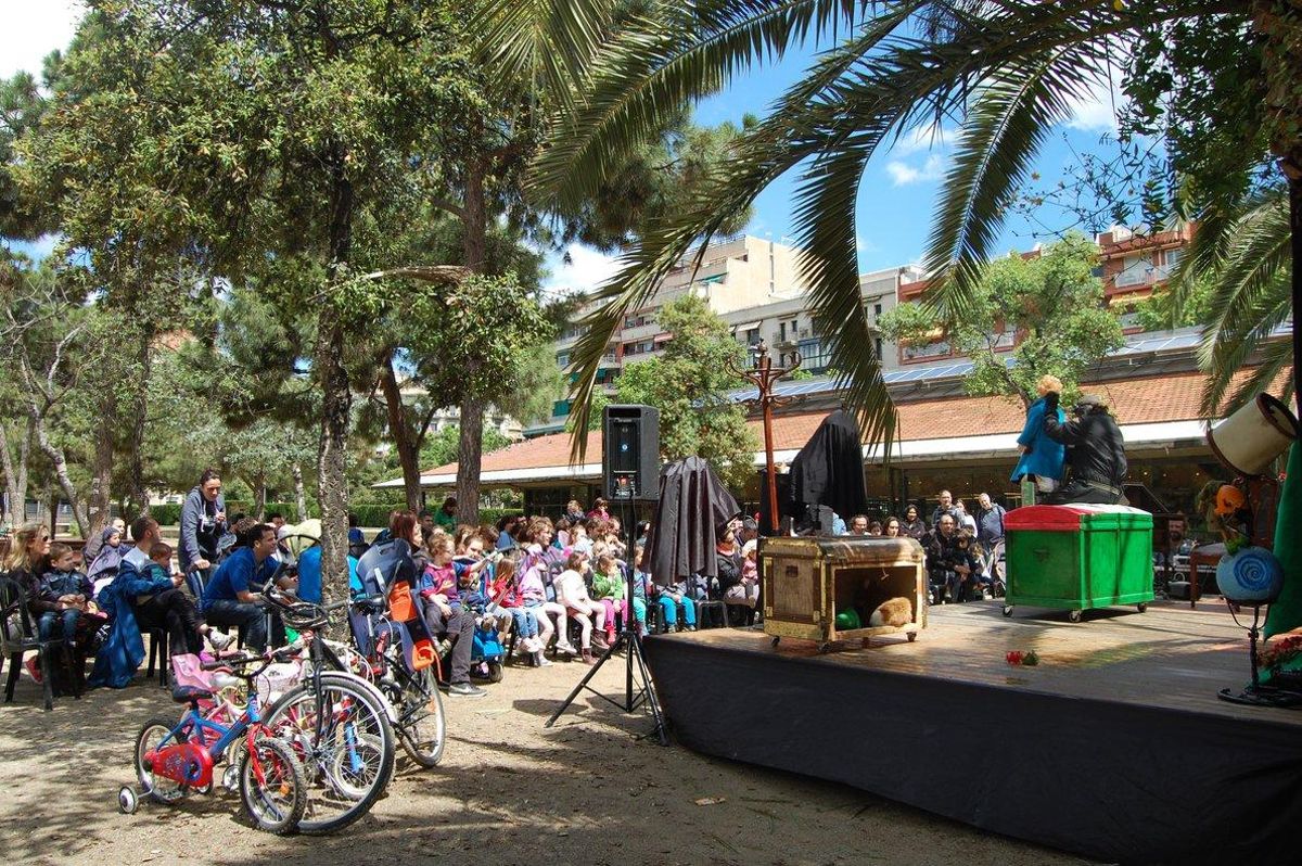 En el parque se ofrecerán espectáculos y talleres para toda la familia. En el parque se ofrecerán espectáculos y talleres para toda la familia.