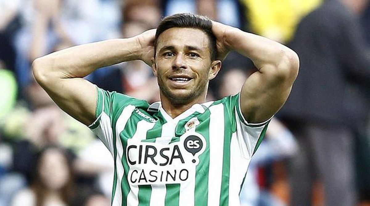 El delantero bético Rubén Castro, durante un partido. El delantero bético Rubén Castro, durante un partido.