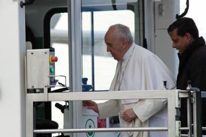 El Papa dice que una posible visita a Kiev está "sobre la mesa"