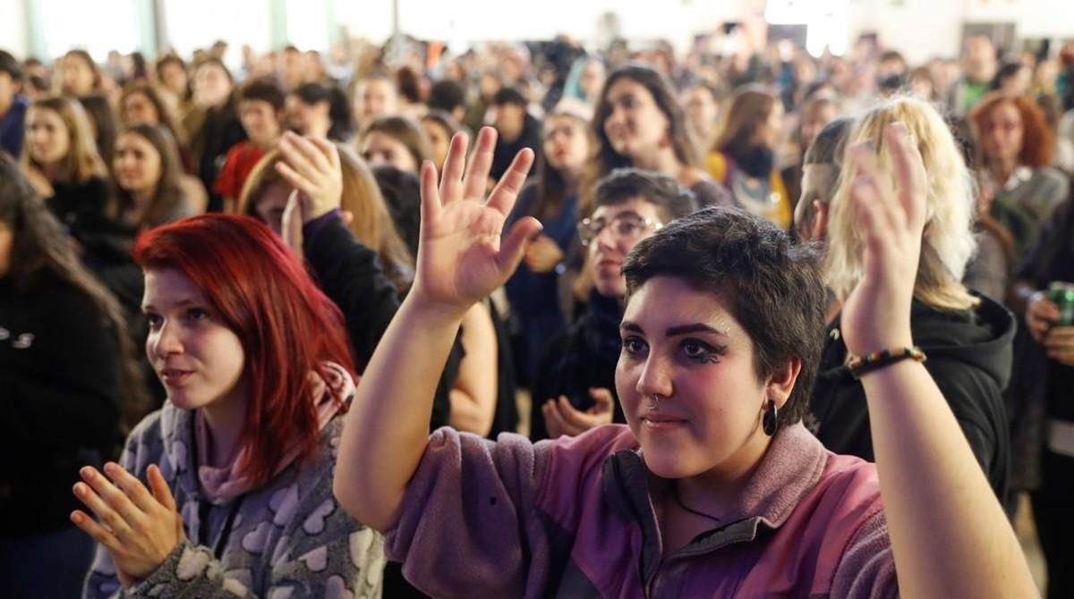 Acto feminista en Madrid en apoyo de la huegla del 8 de marzo. Acto feminista en Madrid en apoyo de la huegla del 8 de marzo.