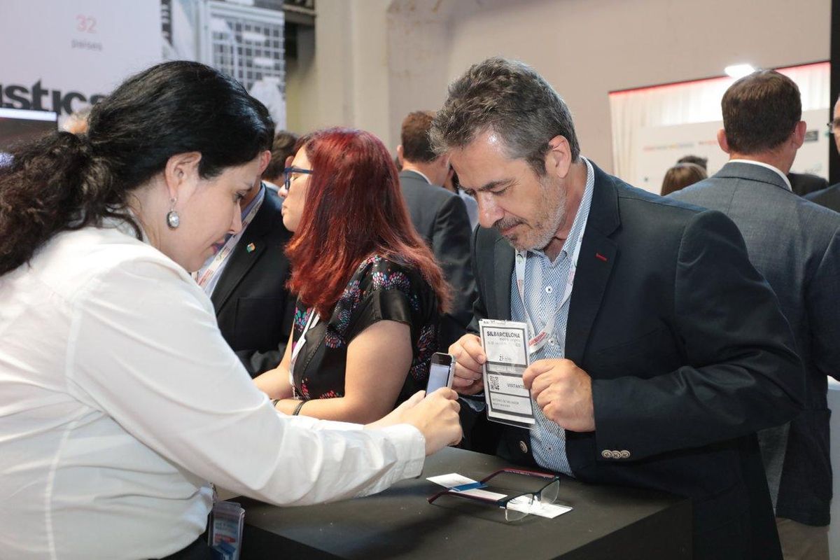 Retrat del sector de la logística a l'XI Baròmetre del Cercle Logístic del SIL 2020 Retrat del sector de la logística a l'XI Baròmetre del Cercle Logístic del SIL 2020