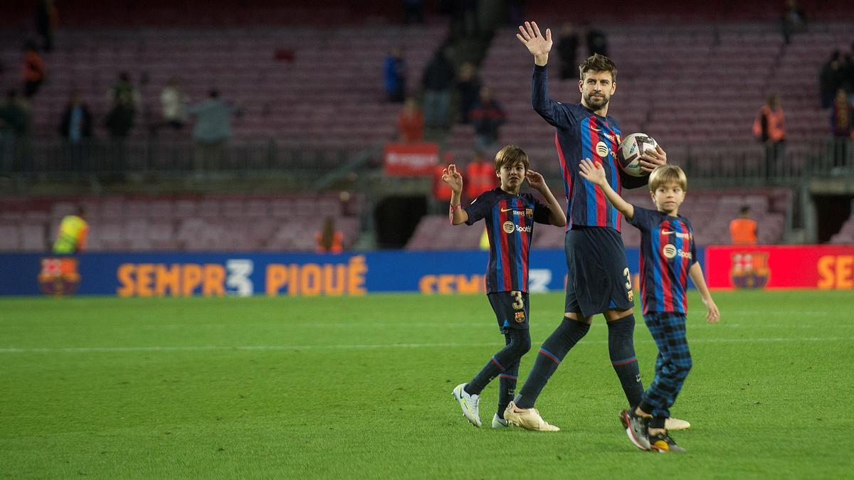 Piqué, després del seu últim partit al Camp Nou: «Aquí vaig néixer i aquí moriré»