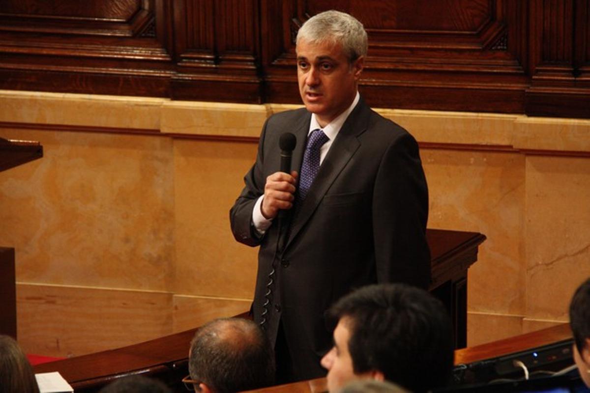 El conseller Germà Gordó, durant la seva intervenció al Parlament.