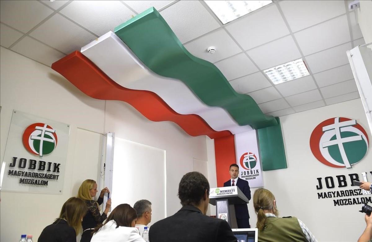 El líder del partido Jobbik, Gabor Vona, el pasado 2 de octubre tras cerrarse los colegios electorales del referemdum contra los refugiados.