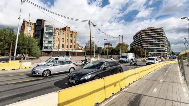 Los vecinos saldrán a la calle para pedir la urbanización de la Gran Via en Glòries