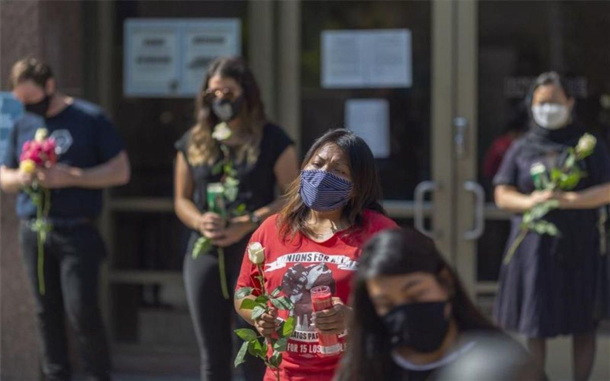 Un evento en honor a los latinos muertos por COVID-19 en los EEUU. Un evento en honor a los latinos muertos por COVID-19 en los EEUU.