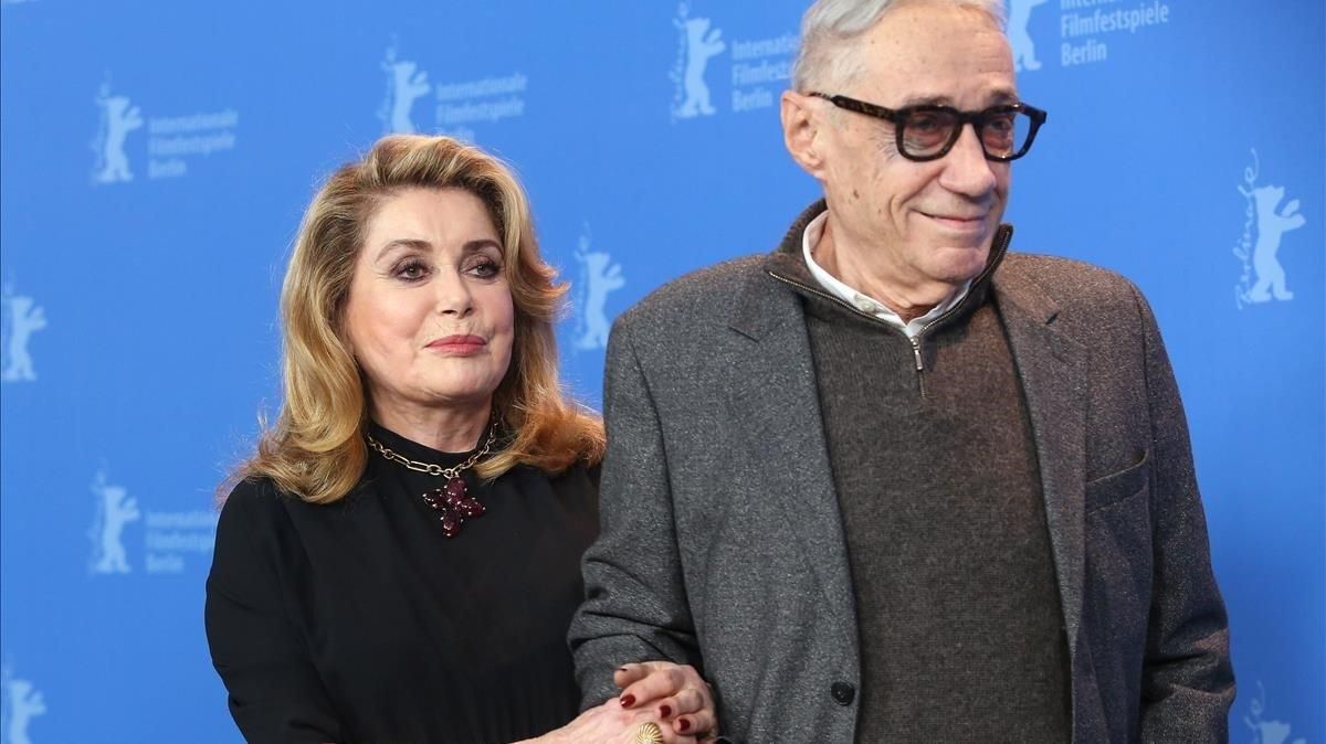 Catherine Deneuve y André Téchiné, en la presentación de ’El adiós a la noche’ en Berlín Catherine Deneuve y André Téchiné, en la presentación de ’El adiós a la noche’ en Berlín
