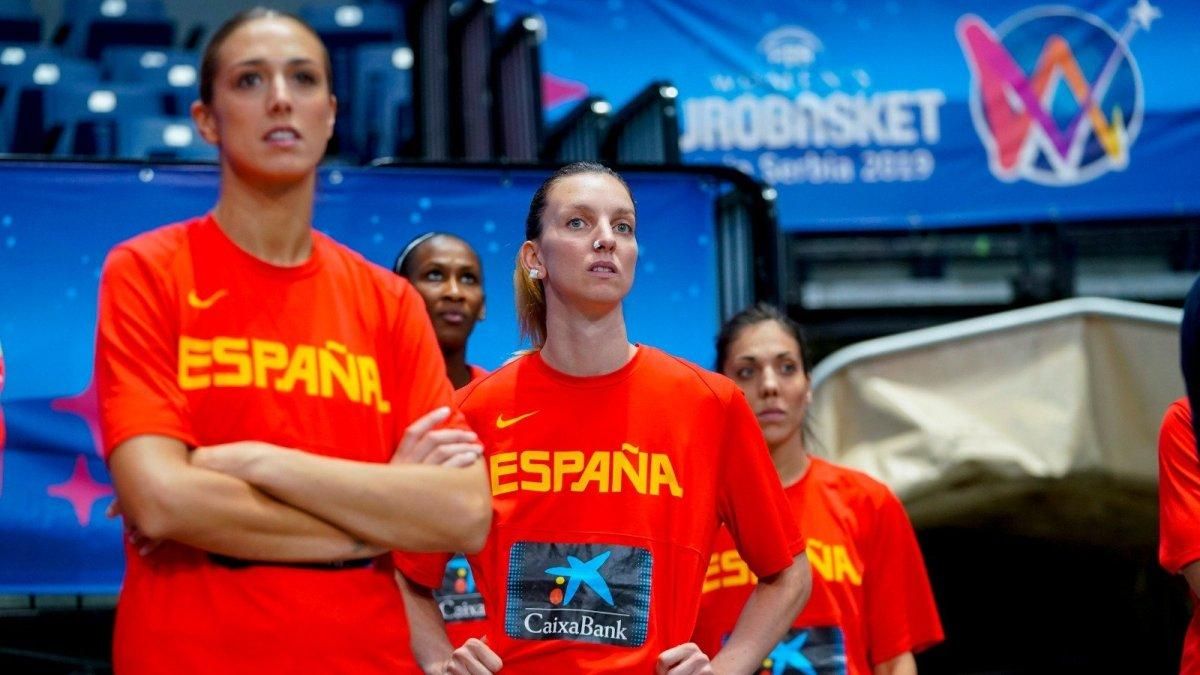 Abalde, Ndour, Gil y Ouviña, antes de enfrentarse a Rusia en cuartos en el Belgrado Arena. Abalde, Ndour, Gil y Ouviña, antes de enfrentarse a Rusia en cuartos en el Belgrado Arena.