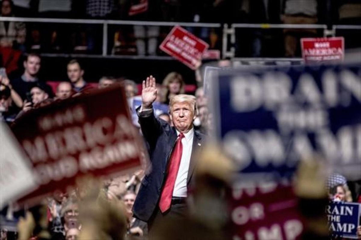 Trump saluda a sus seguidores en Nashville (Tennessee) Trump saluda a sus seguidores en Nashville (Tennessee)