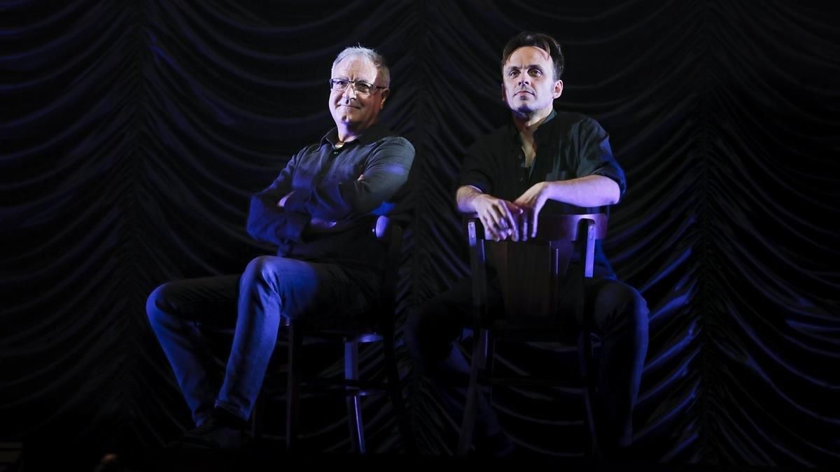 El actor Jordi Bosch y el director Iván Morales, en el Teatre Romea donde representan ’Partida d’escacs’. El actor Jordi Bosch y el director Iván Morales, en el Teatre Romea donde representan ’Partida d’escacs’.