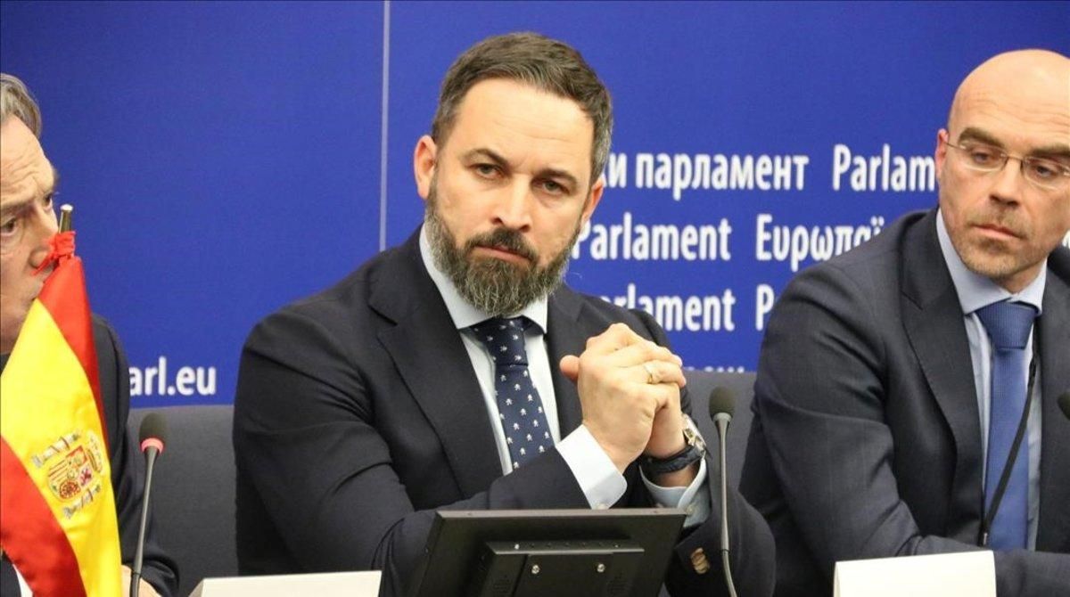 El líder de Vox, Santiago Abascal, en rueda de prensa en Estrasburgo El líder de Vox, Santiago Abascal, en rueda de prensa en Estrasburgo
