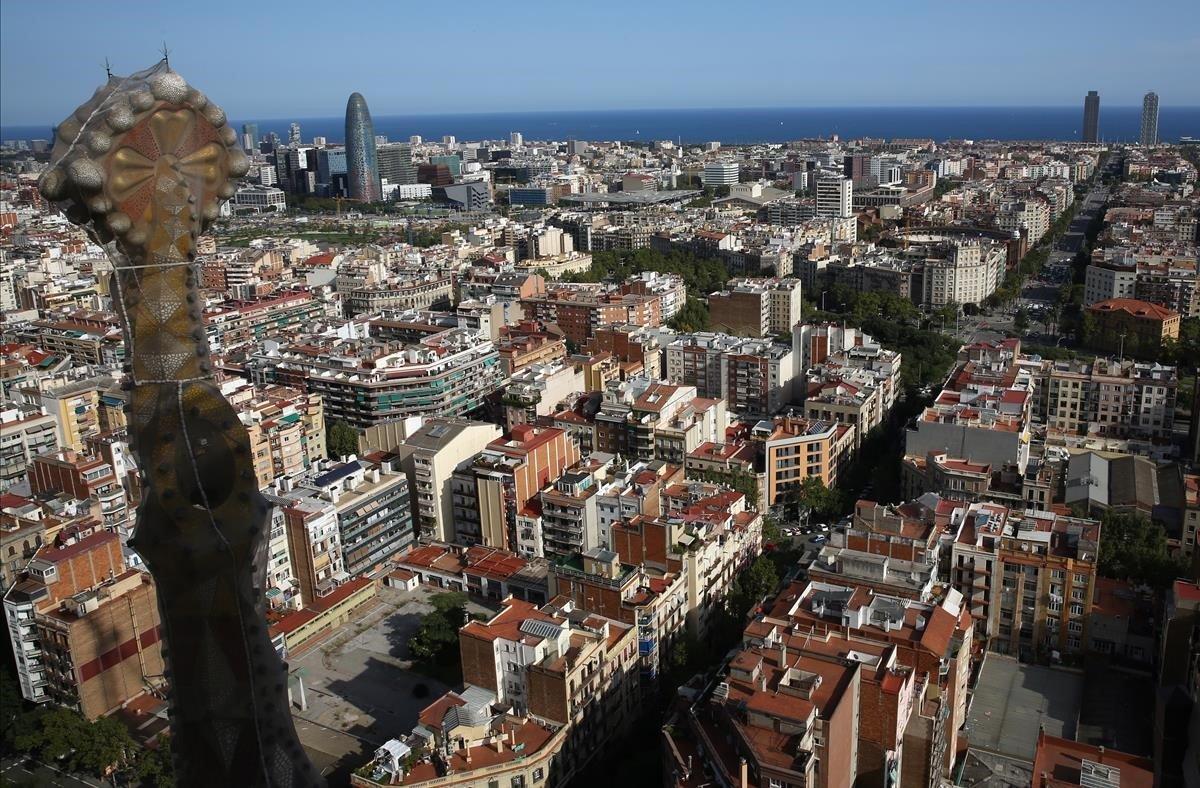 Vista de Barcelona desde la Sagrada Família. Vista de Barcelona desde la Sagrada Família.