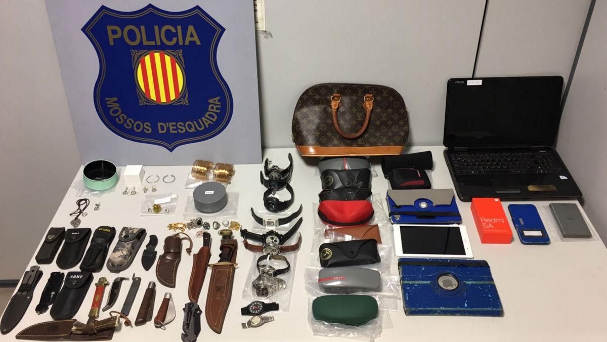 Artículos robados por los ladrones especializados en el método de la radiografía. Artículos robados por los ladrones especializados en el método de la radiografía.