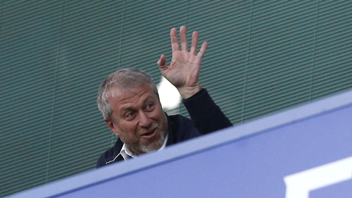 Abramovich, en el palco de Stamford Bridge. Abramovich, en el palco de Stamford Bridge.