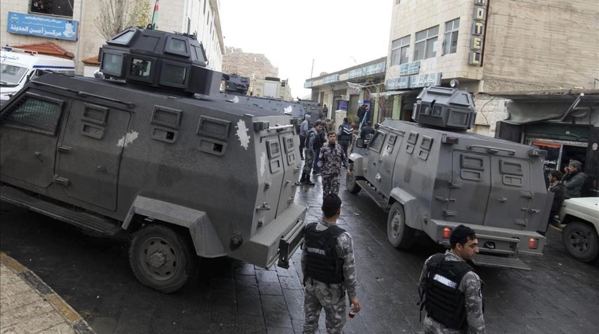 Quatre policies morts en un nou atac armat a Jordània