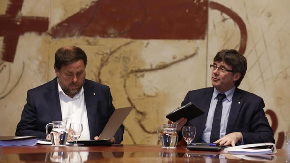 Puigdemont i Junqueras proposen un referèndum a l’escocesa a Catalunya.