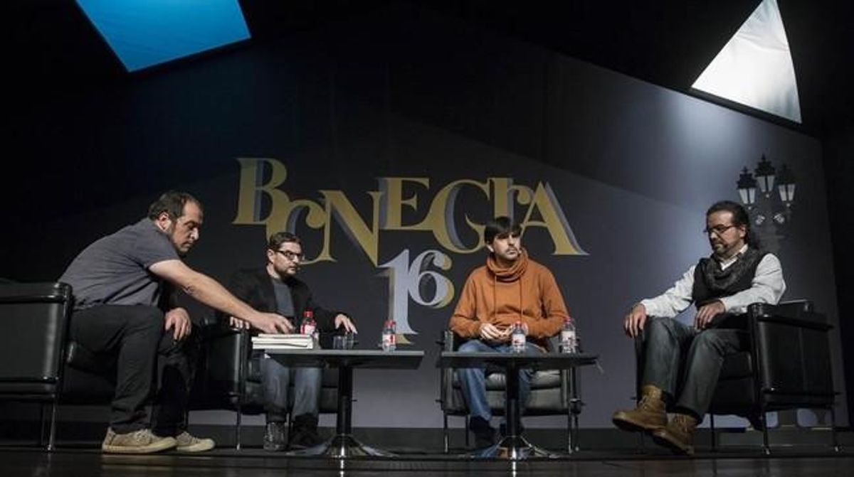 Daniel Fernández, Xavier Aliaga, Juanjo Garcia y Juanjo Braulio, en el homenaje a Rafael Chirbes en BCNegra. Daniel Fernández, Xavier Aliaga, Juanjo Garcia y Juanjo Braulio, en el homenaje a Rafael Chirbes en BCNegra.