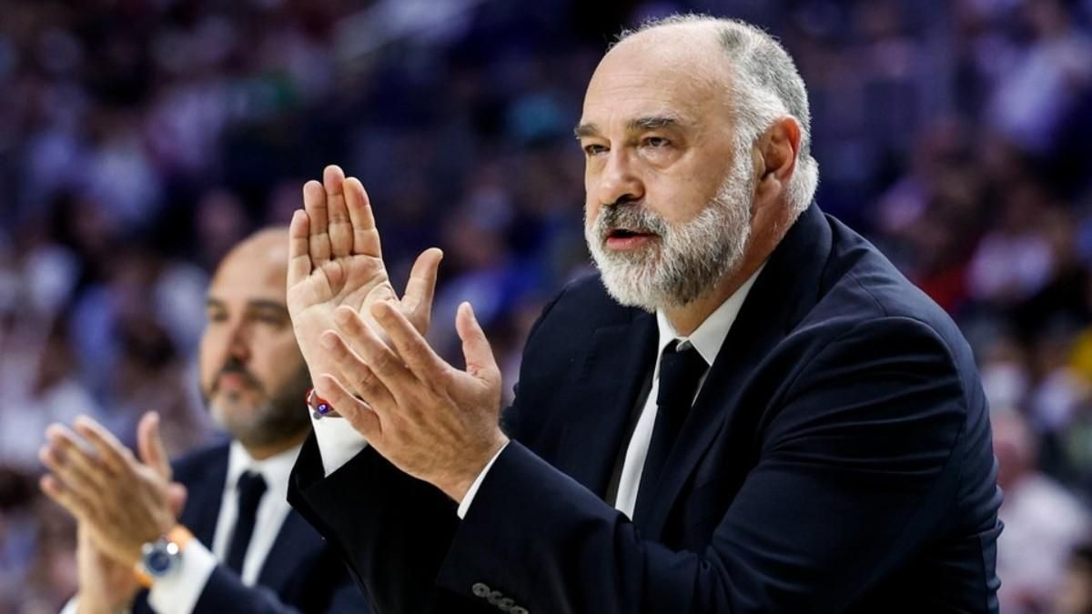 Laso, durante el segundo partido de la semifinal contra el Baskonia. Laso, durante el segundo partido de la semifinal contra el Baskonia.