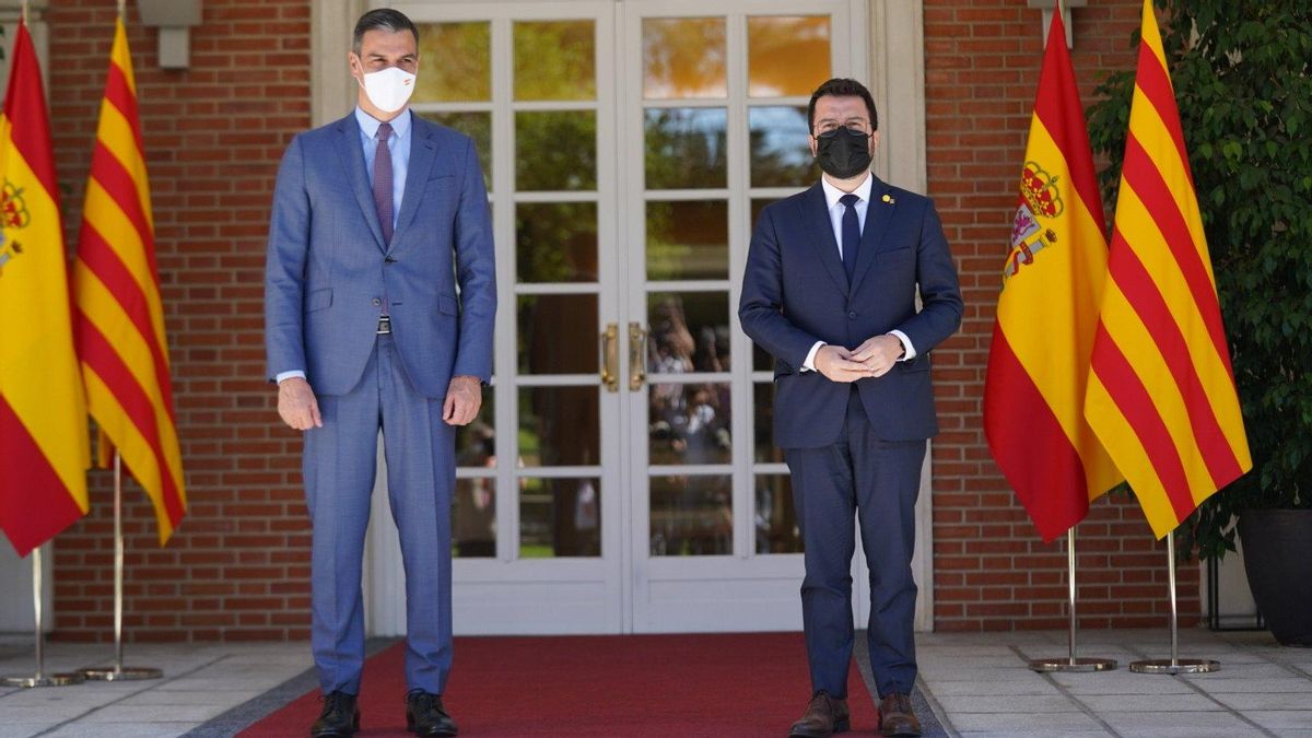 El presidente del Gobierno, Pedro Sánchez, y el ’president’ de la Generalitat, Pere Aragonès, en la Mocloa. El presidente del Gobierno, Pedro Sánchez, y el ’president’ de la Generalitat, Pere Aragonès, en la Mocloa.
