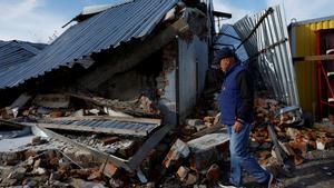 Restos de una casa destruida por completo tras un ataque ruso en Balakliia, Ucrania.