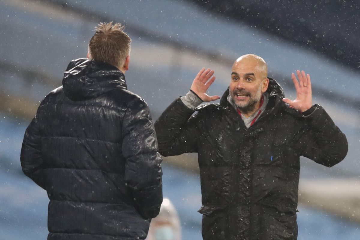 Guardiola, en el partido ante el Aston Villa. Guardiola, en el partido ante el Aston Villa.