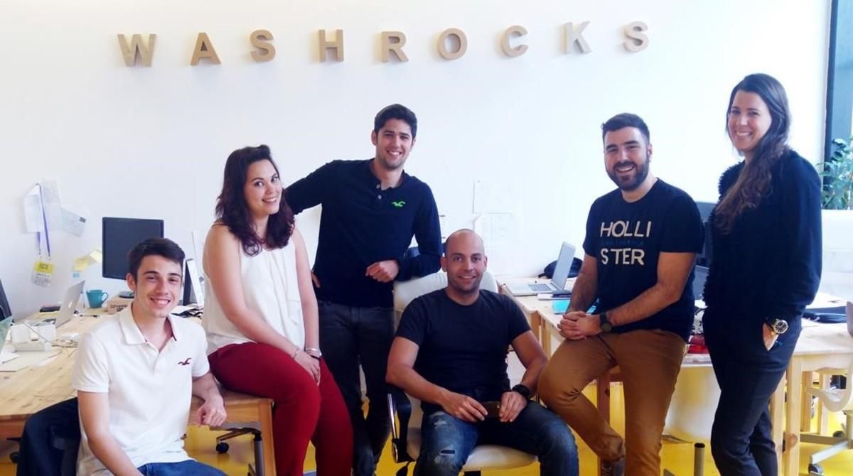 Equipo de Washrocks, con Iván Hernández (segundo por la derecha) como consejero delegado. Equipo de Washrocks, con Iván Hernández (segundo por la derecha) como consejero delegado.