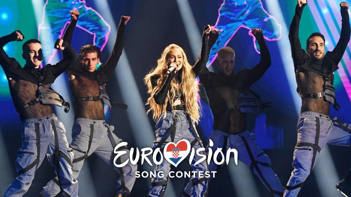 Albina, representante de Croacia en Eurovisión 2021, en el escenario del ’Dora 21’