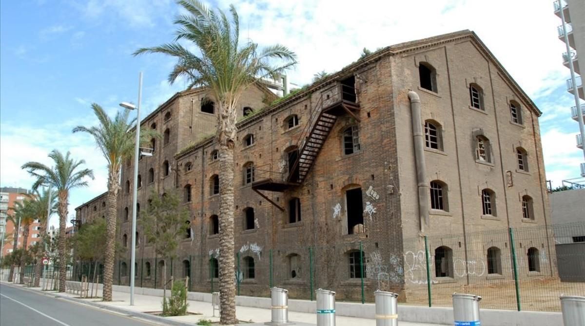 El edificio de Badalona que debía acoger el Centro de las Artes, el Cómic y la Ilustración (CACI). El edificio de Badalona que debía acoger el Centro de las Artes, el Cómic y la Ilustración (CACI).