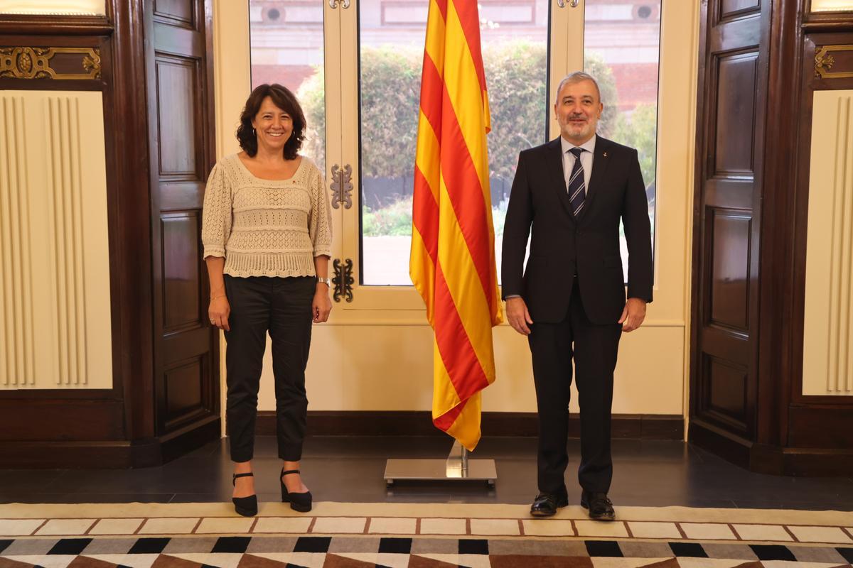 Anna Erra y Jaume Collboni en su primera reunión en el Parlament