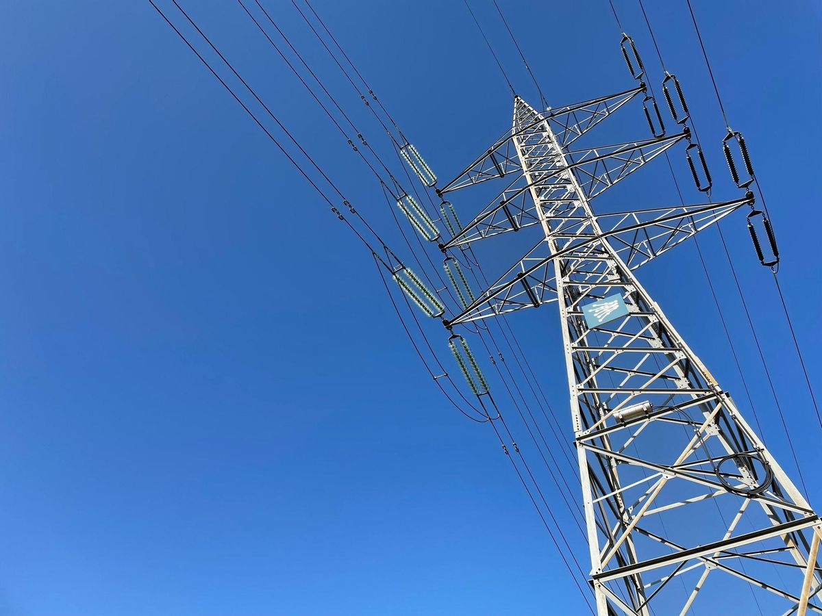 Las grandes eléctricas alertan de que las ventas récord de luz a Francia frenan el ahorro por la ‘excepción ibérica’ Las grandes eléctricas alertan de que las ventas récord de luz a Francia frenan el ahorro por la ‘excepción ibérica’